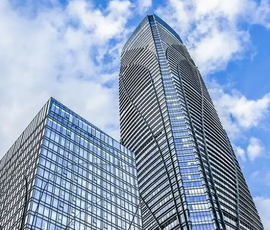 游泳池胶膜选型要点：不同工况环境下PVC与聚氨酯材质性能对比分析